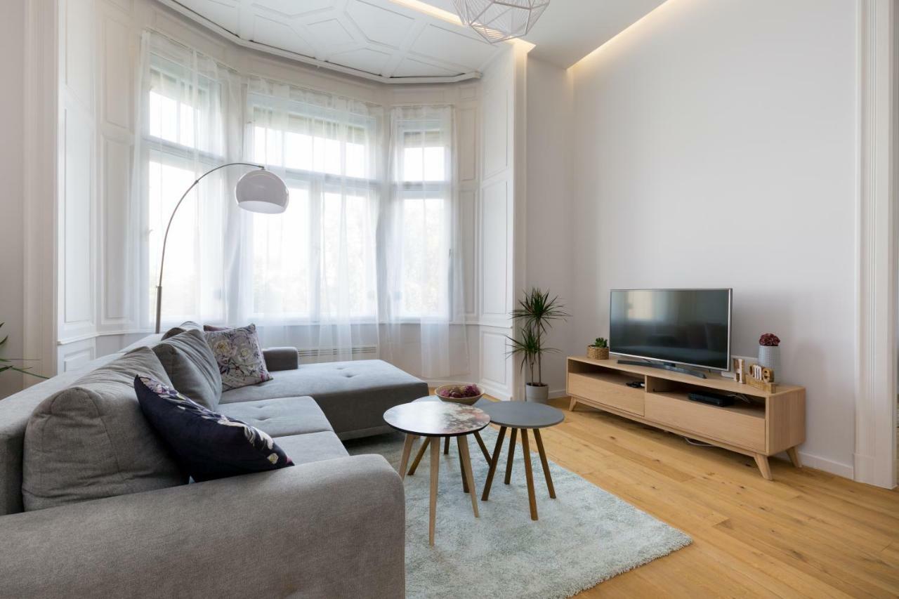 Designer Dream Home In The Center W 2Br/2Bath Budapest Exteriör bild