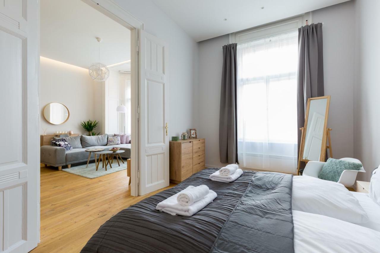 Designer Dream Home In The Center W 2Br/2Bath Budapest Exteriör bild
